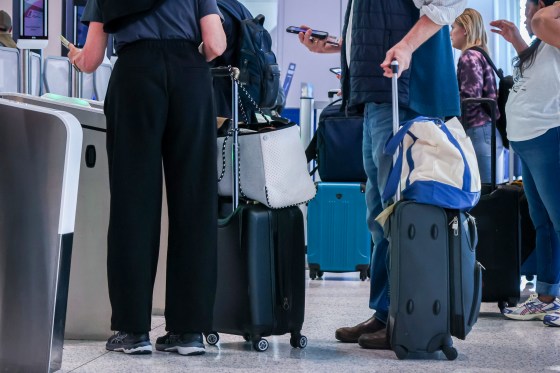 Three big pressure points that could bring an end to the government shutdown