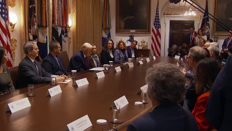 Trump announces $12 billion in aid to farmers