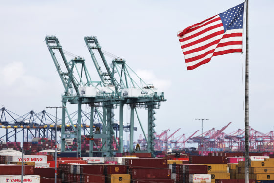 Trump’s global tariff takes effect at 10%, despite announcement of 15%